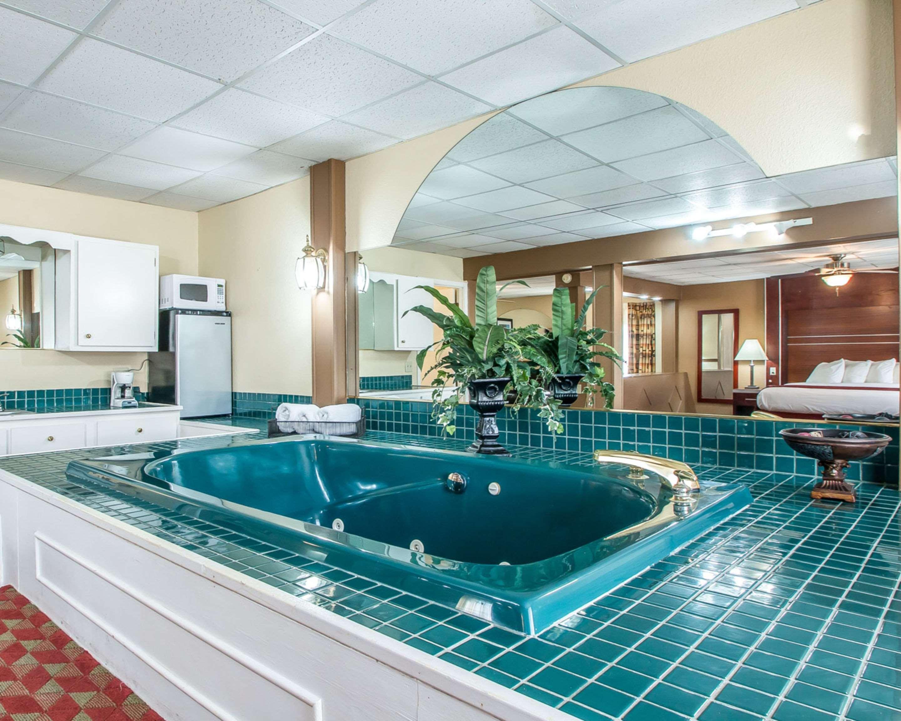 Quality Inn East Dubuque Kültér fotó