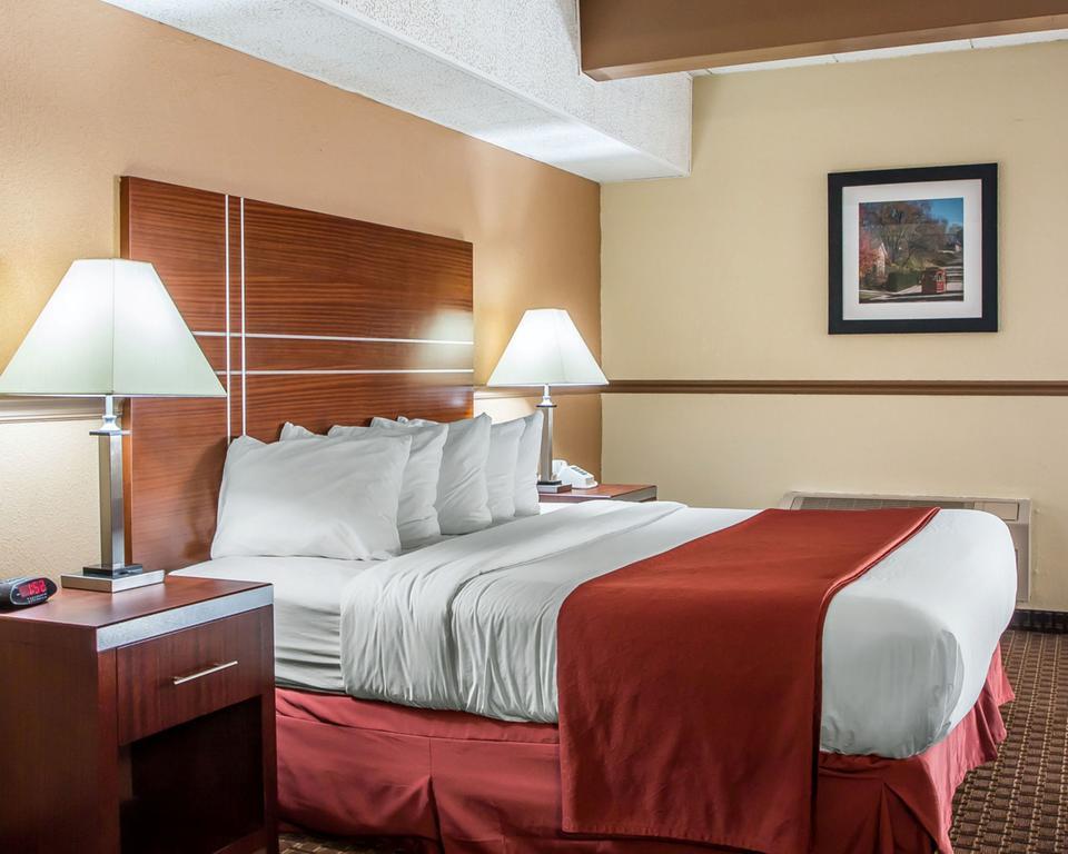 Quality Inn East Dubuque Kültér fotó