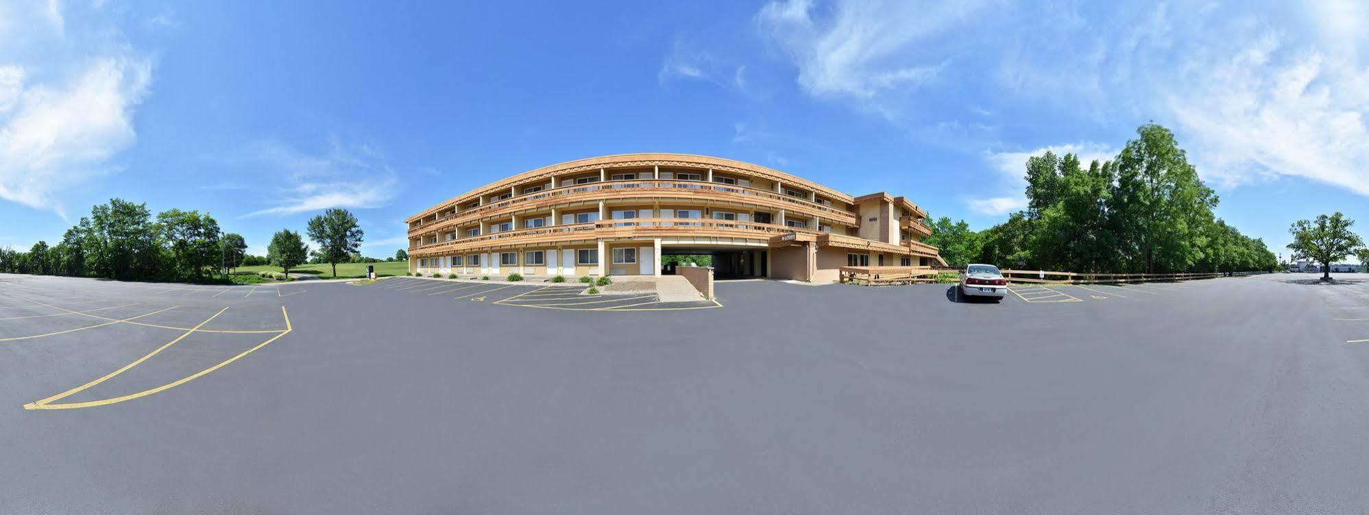 Quality Inn East Dubuque Kültér fotó